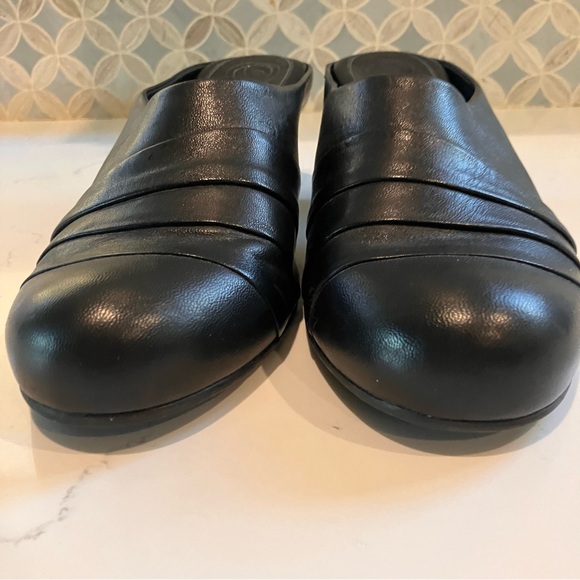 Nurture Mules Womens Size 11M Black Leather Clogs Dress Comfort Shoes Slip Ons - Picture 4 of 10